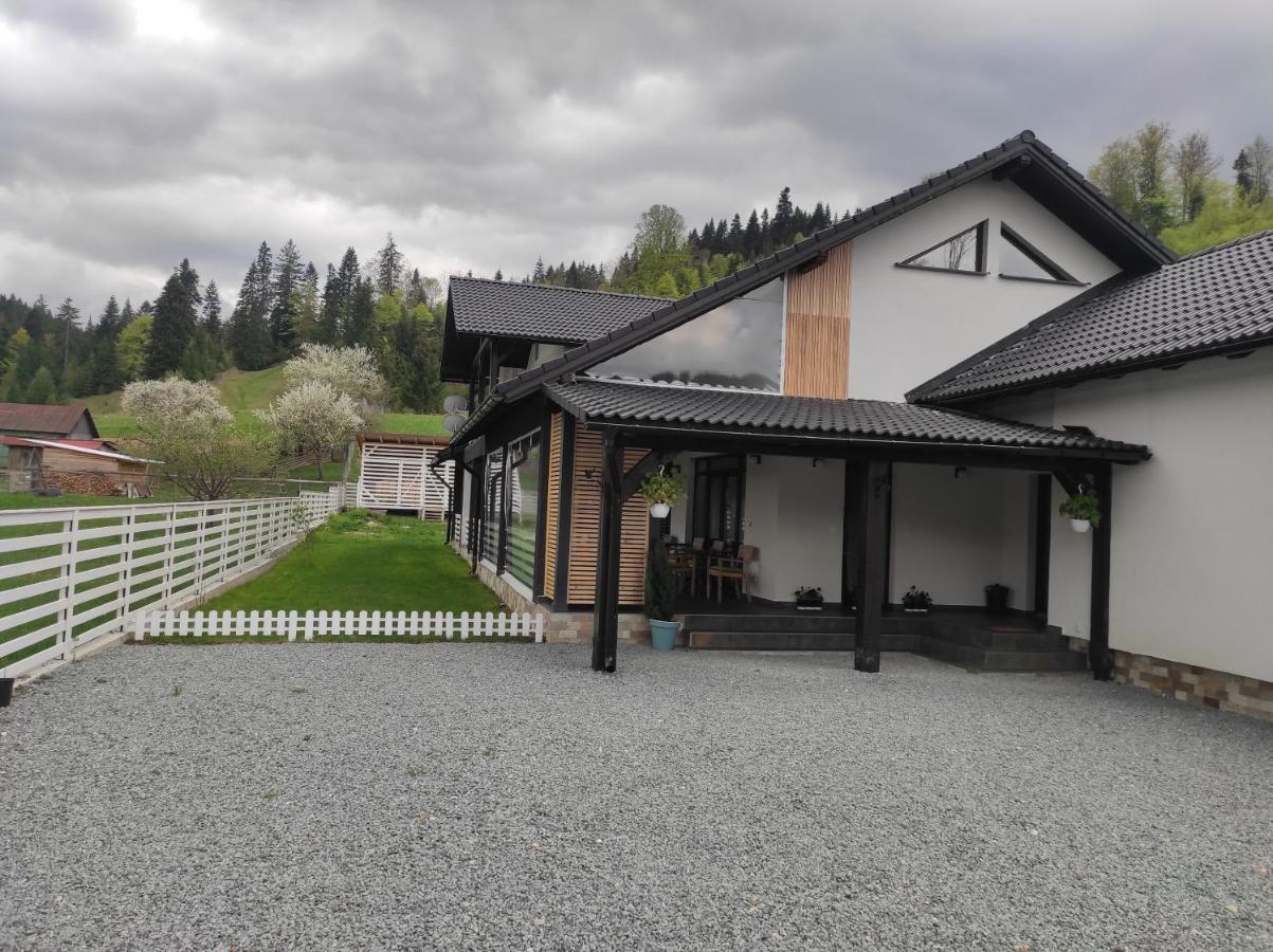 Pensiunea Freya Colibita Exterior photo